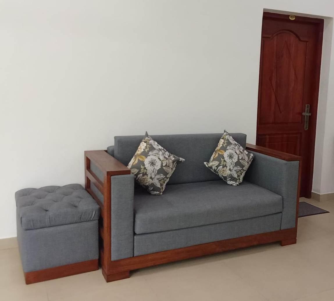 Urban Breeze Hotel Kundasale Luaran gambar
