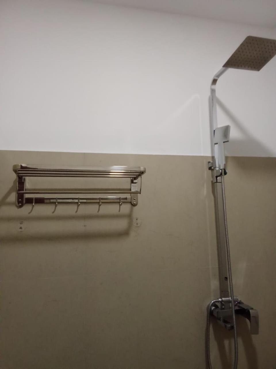 Urban Breeze Hotel Kundasale Luaran gambar